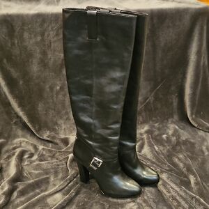 Michael Michael Kors Knee High Black Leather Boots.